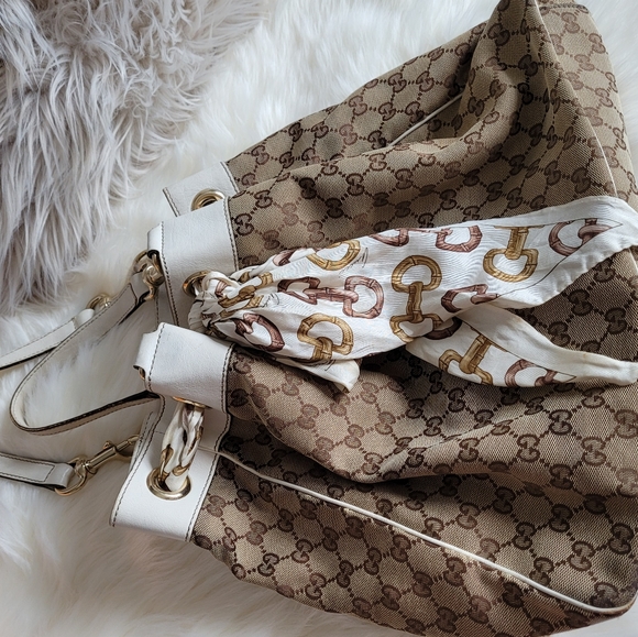 Authentic Gucci Positano - Picture 12 of 14